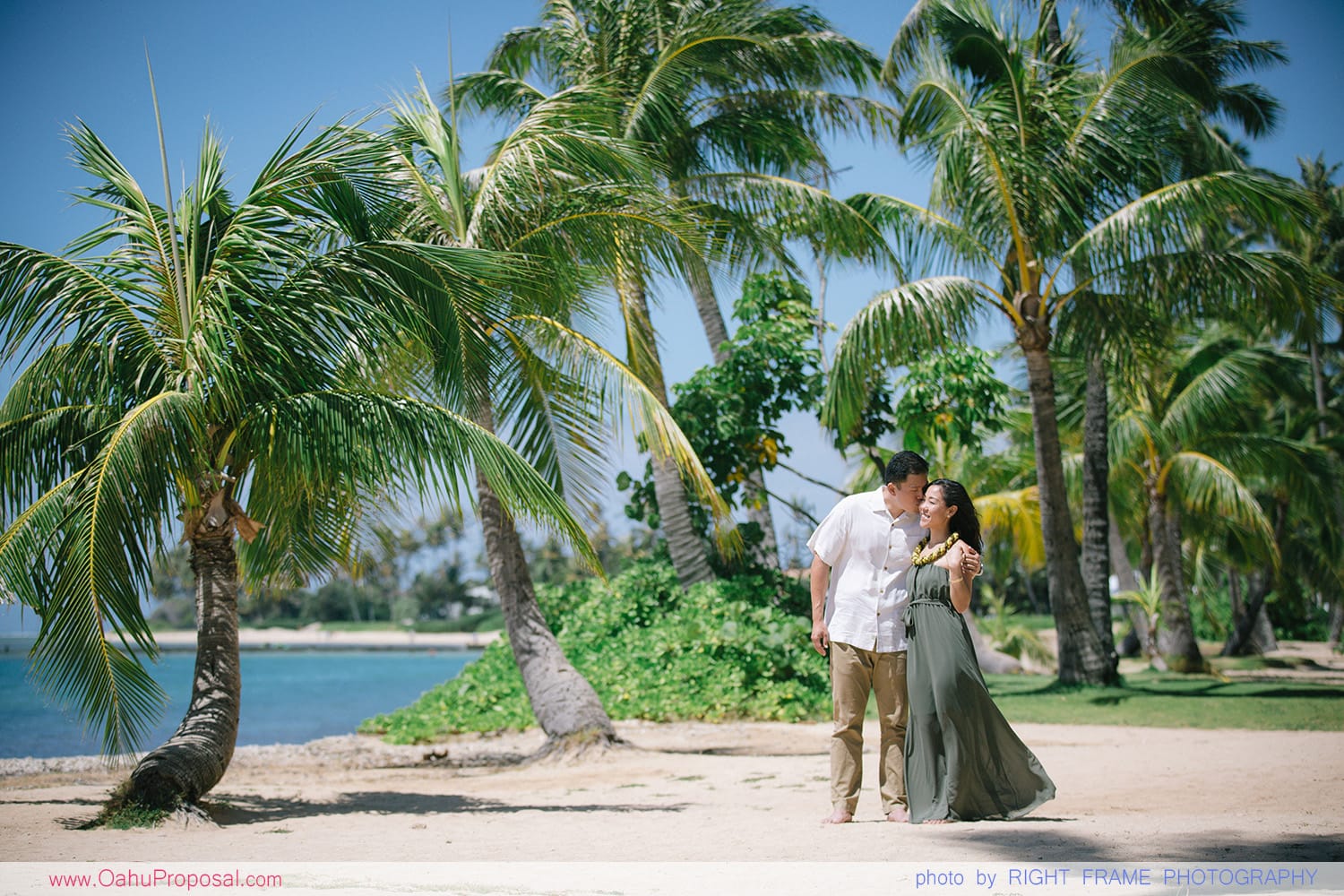 Oahu Engagement Photos Ideas Hawaii Honolulu Photographer