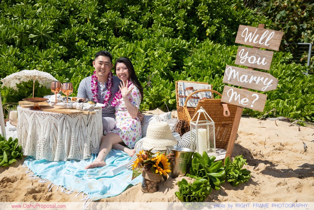 Romantic Beach Picnic Proposal at Kahala Beach, Hawaii Hawaii
