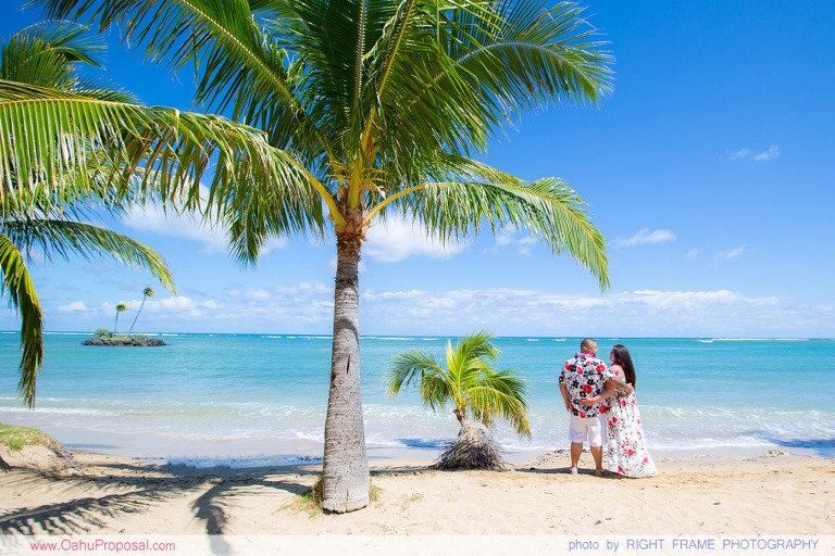 Surprise Proposal in Honolulu Kahala Beach