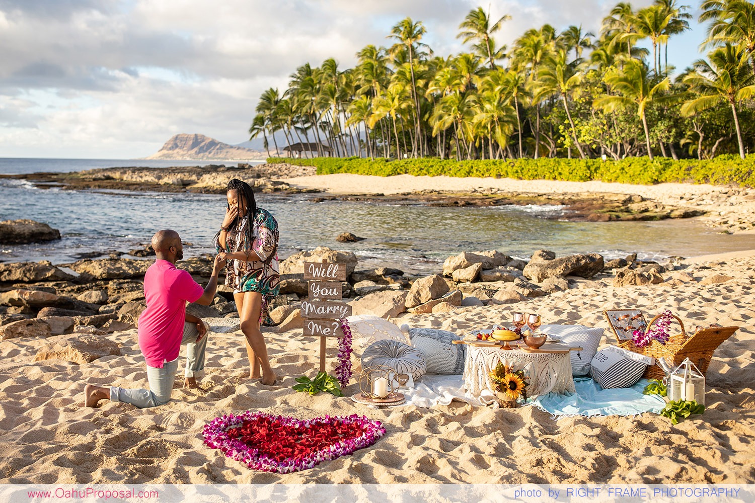Beach Picnic Marriage Proposal in Oahu, Hawaii