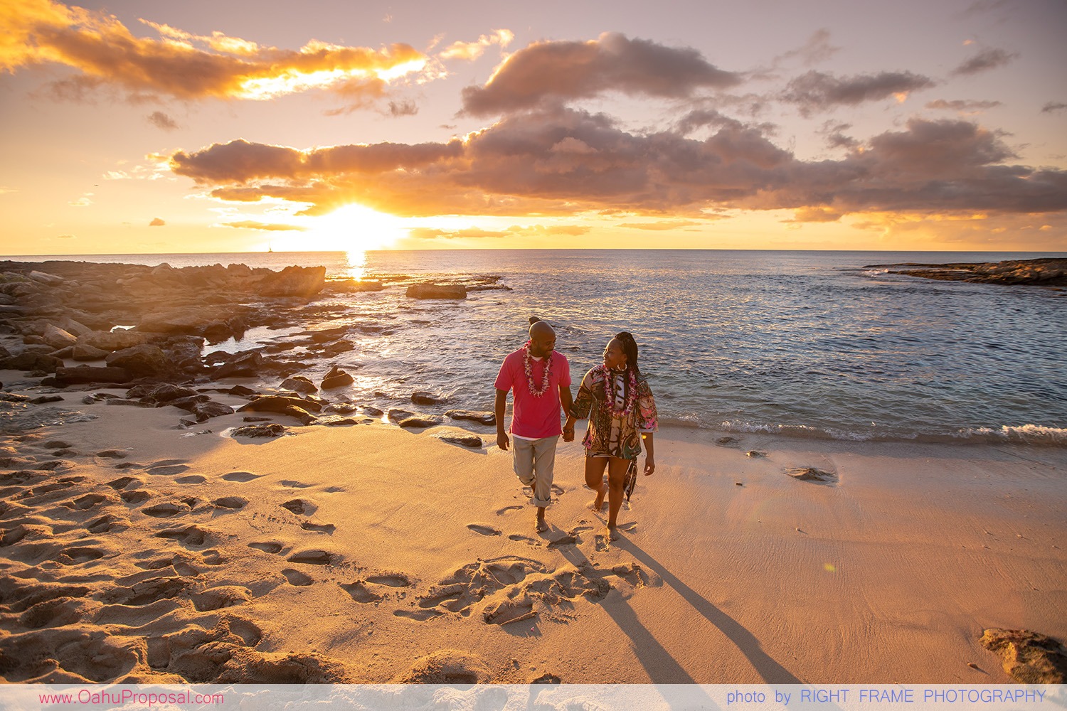 Beach Picnic Marriage Proposal in Oahu, Hawaii